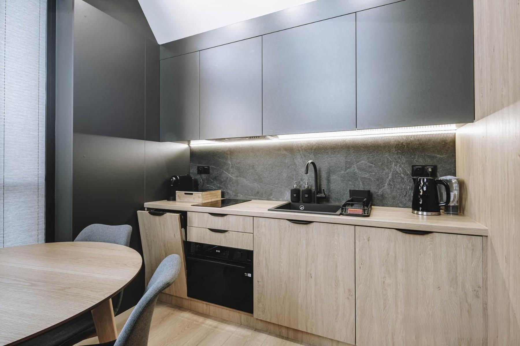 Apartament Cyrhla 17g *